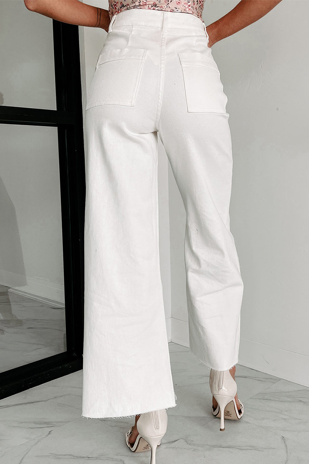 White Solid Raw Hem Wide Leg Crop Jeans - LA Grand