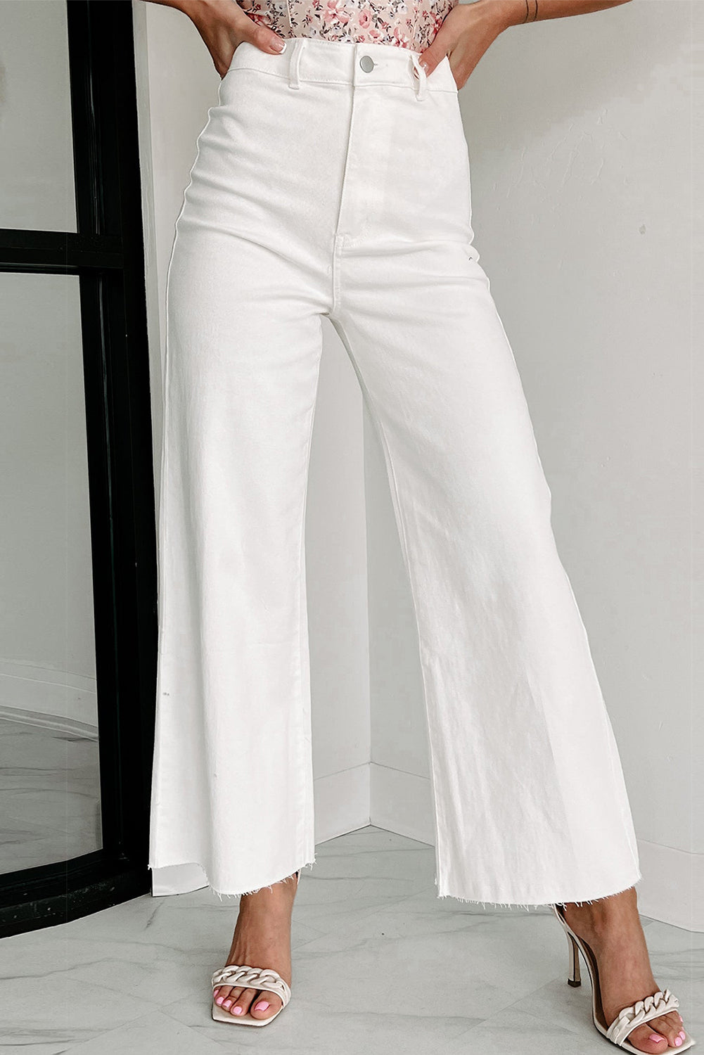 White Solid Raw Hem Wide Leg Crop Jeans - LA Grand