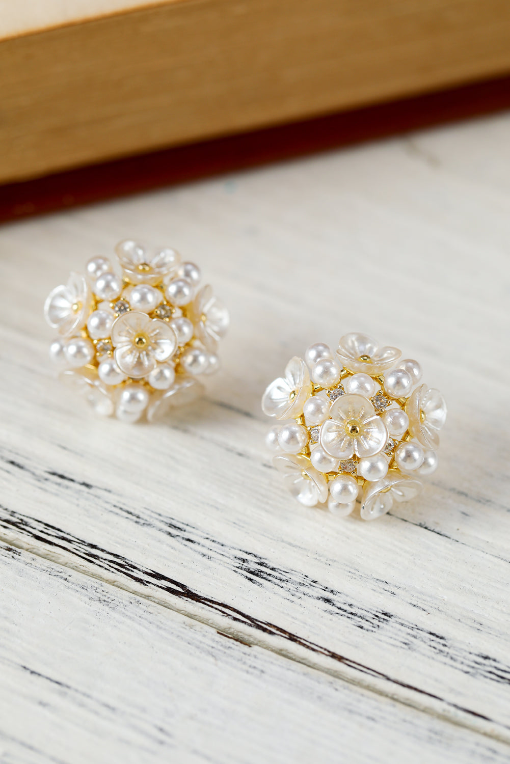 Gold Flower Faux Pearls Stud Earrings - LA Grand