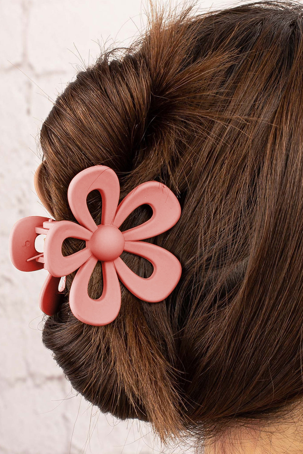 Light Pink Sweet Hollowed Flower Shape Claw Clip - LA Grand