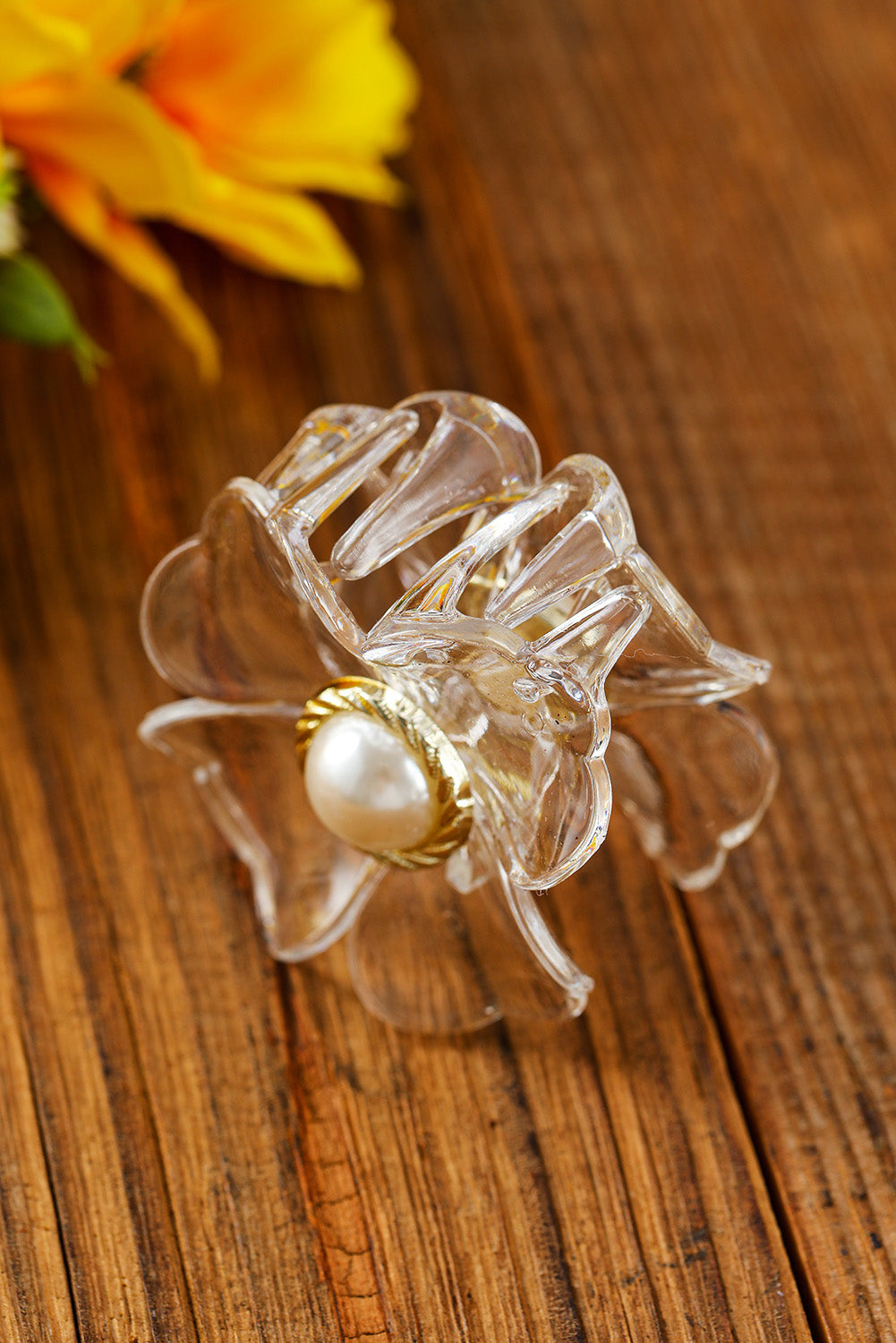 White Flower Shape Pearl Inlay Small Hair Claw Clip - LA Grand