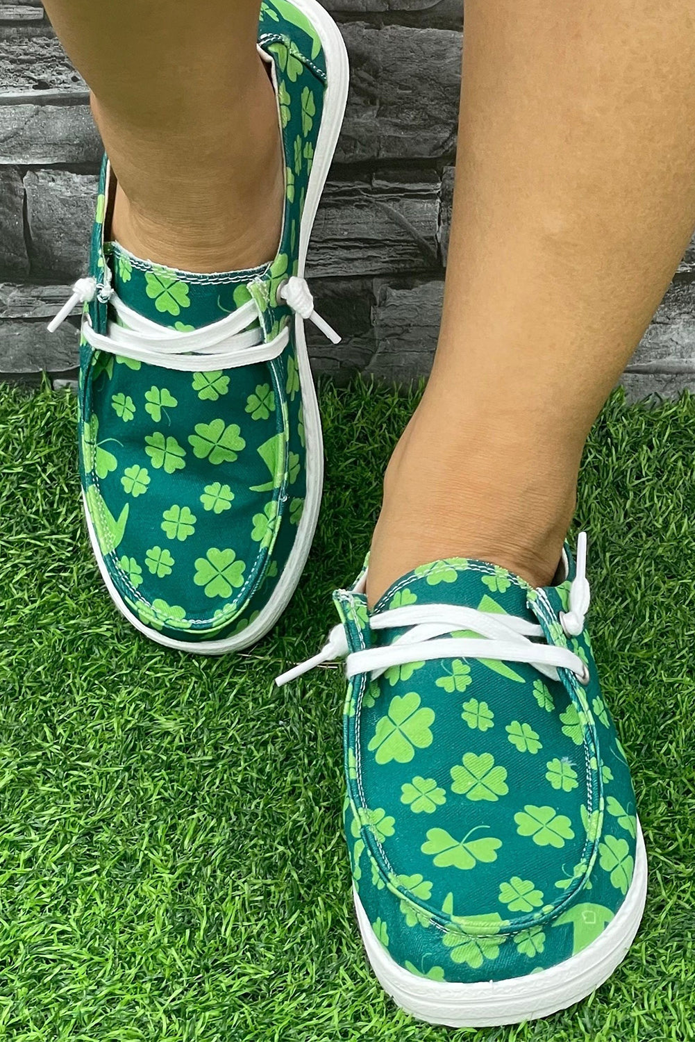 Blackish Green Clover Print Criss Cross Slip On Canvas Shoes - LA Grand