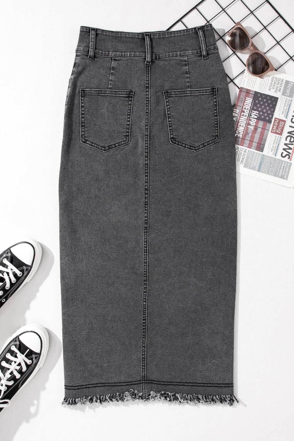 Black Raw Edge Side Slits Buttoned Midi Denim Skirt - LA Grand