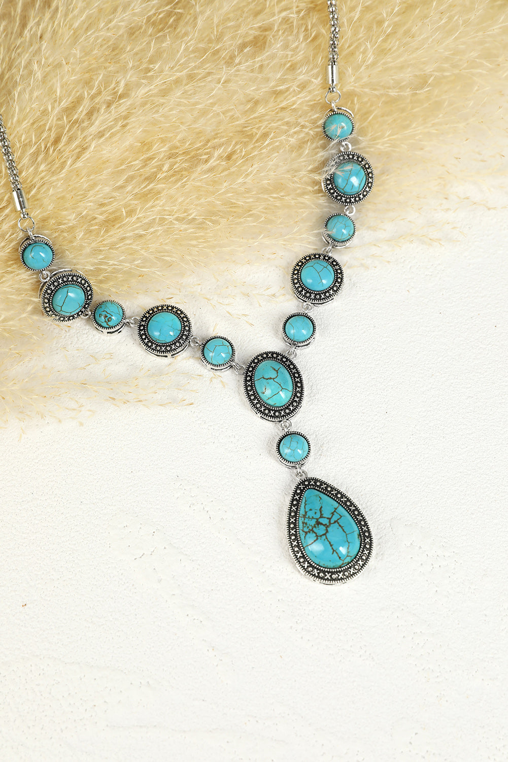 Green Crackle Turquoise Water Drop Accent Necklace - LA Grand