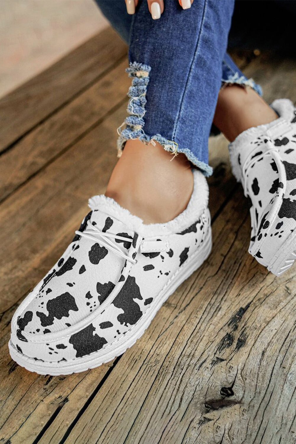 Bright White Cow Pattern Lace-up Decor Front Slip-on Flats - LA Grand