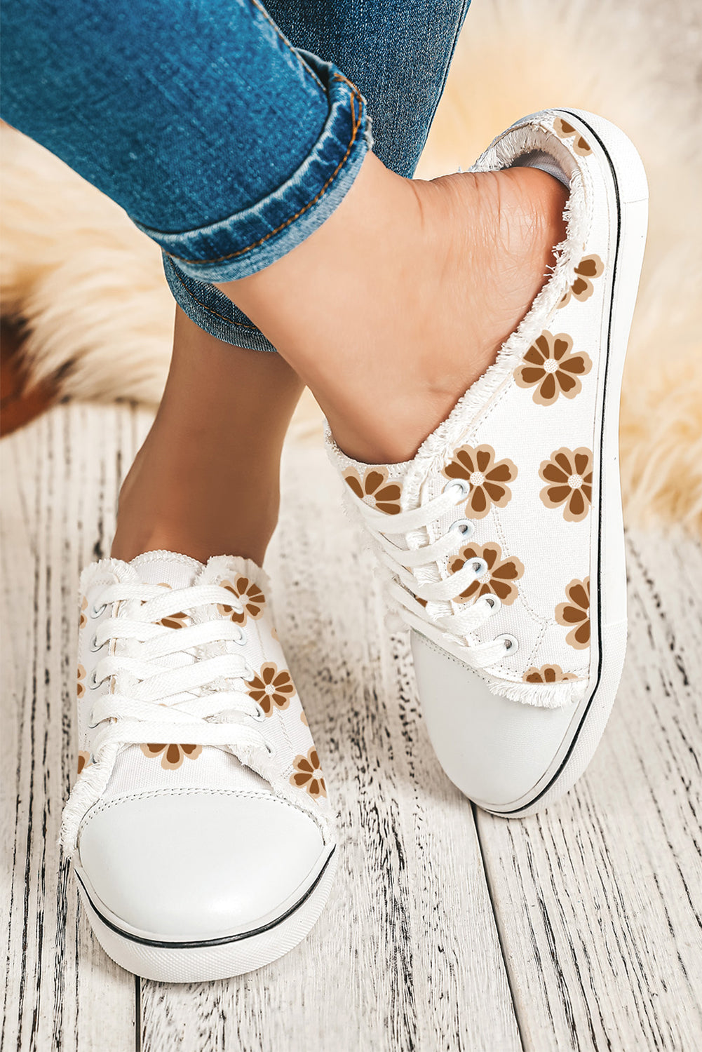 White Flower Print Raw Hem Slip On Canvas Shoes - LA Grand